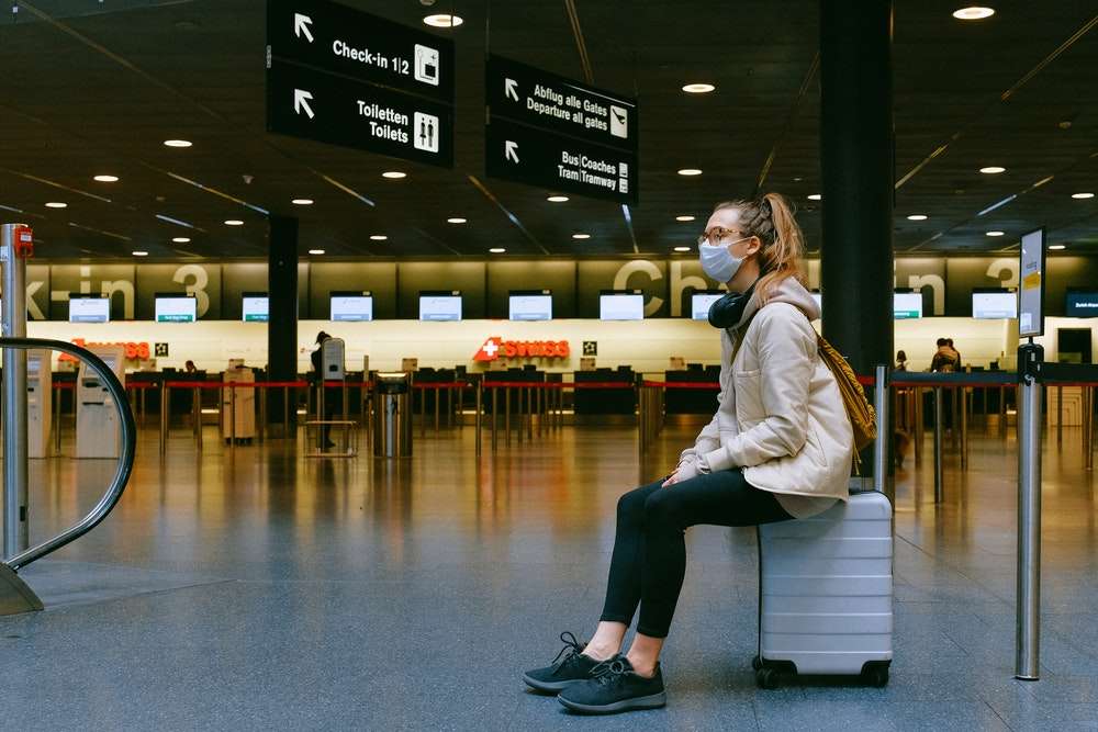 Coronavirus travel advisory - instructions airport